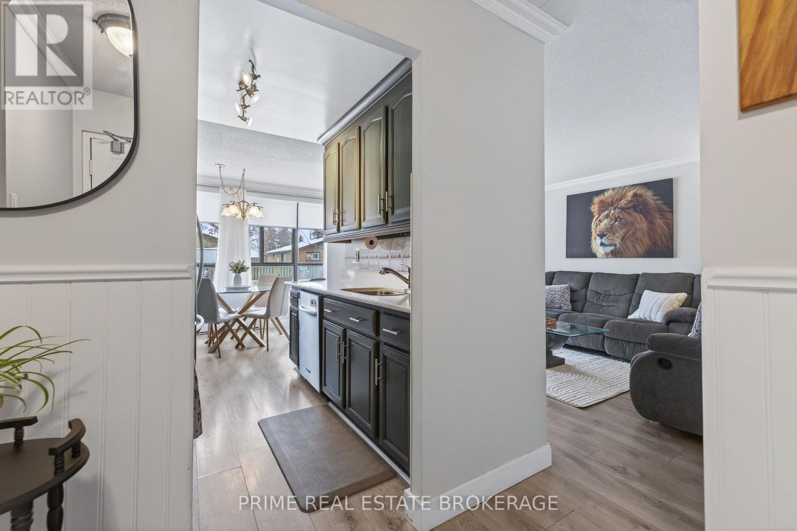 102 - 135 Baseline Road W, London South, Ontario  N6J 4W4 - Photo 9 - X12616194