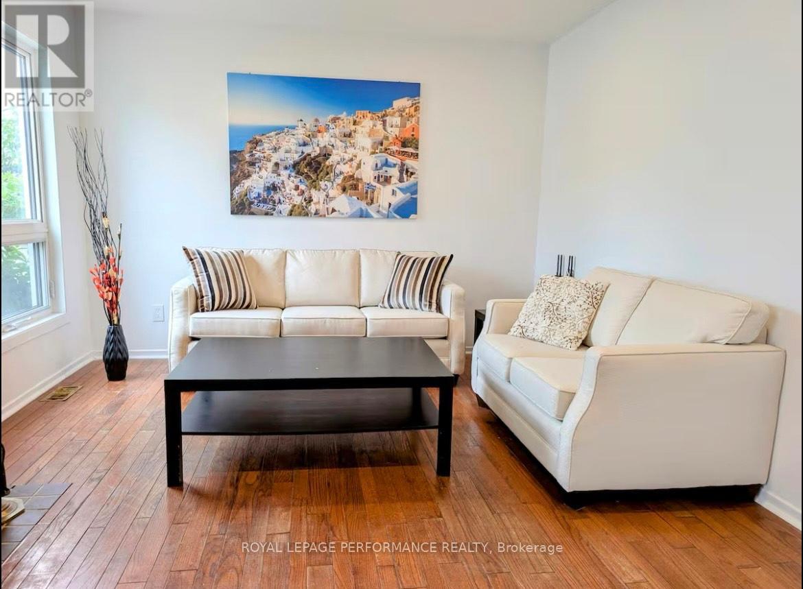 1646 Sunview Drive, Ottawa, Ontario  K1C 5C5 - Photo 12 - X12616150