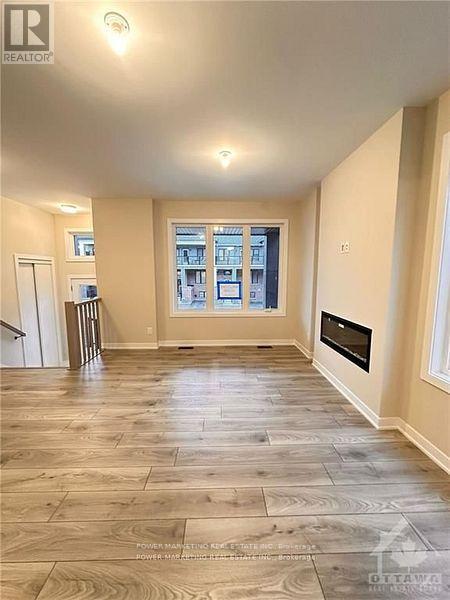 317 Catsfoot Walk, Ottawa, Ontario K2J 7G9 - Photo 3 - X12616184