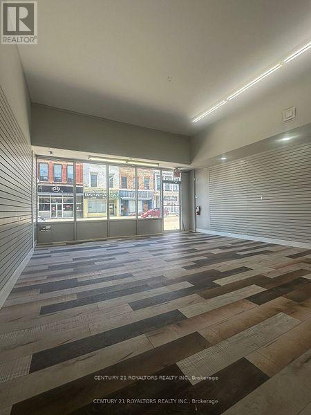 368 Dundas Street, Woodstock, Ontario  N4S 1B7 - Photo 2 - X12616136