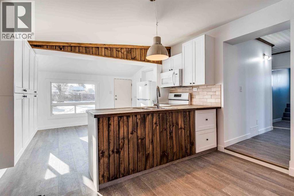 205 Trochu Avenue, Trochu, Alberta T0M 2C0 - Photo 8 - A2273292