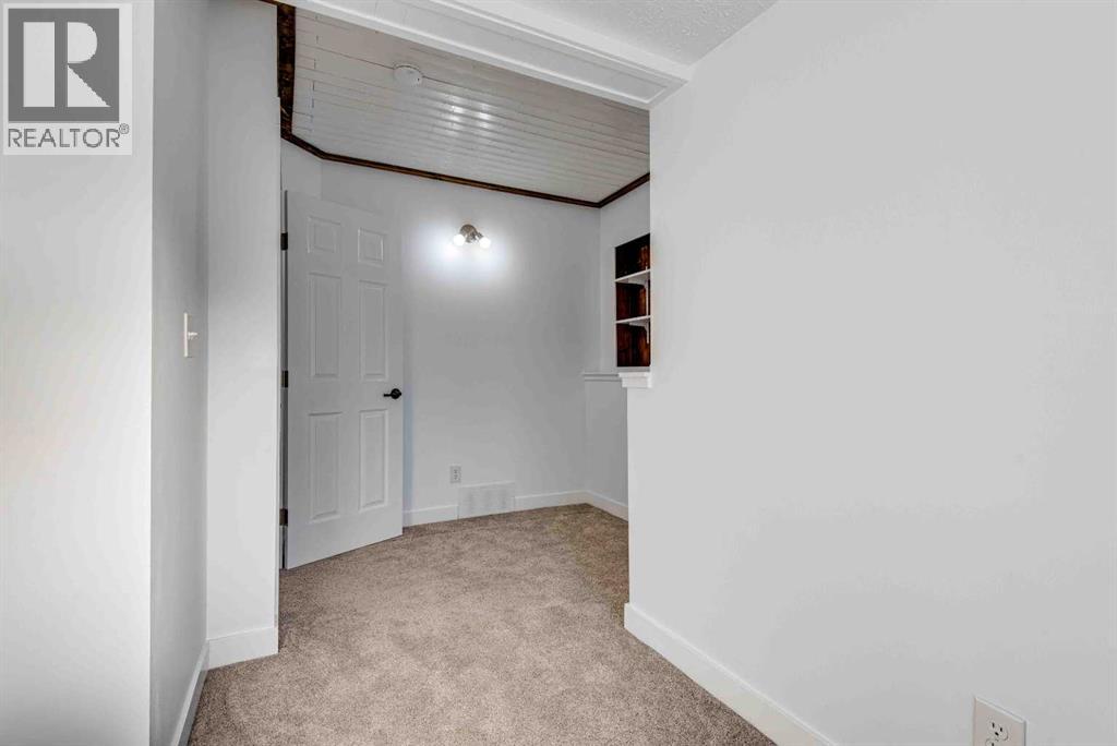 205 Trochu Avenue, Trochu, Alberta T0M 2C0 - Photo 17 - A2273292