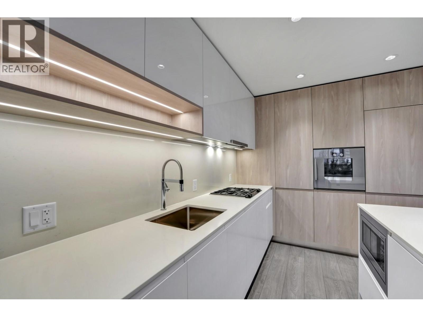 404 6200 Minoru Boulevard, Richmond, British Columbia  V6Y 0M9 - Photo 2 - R3073218