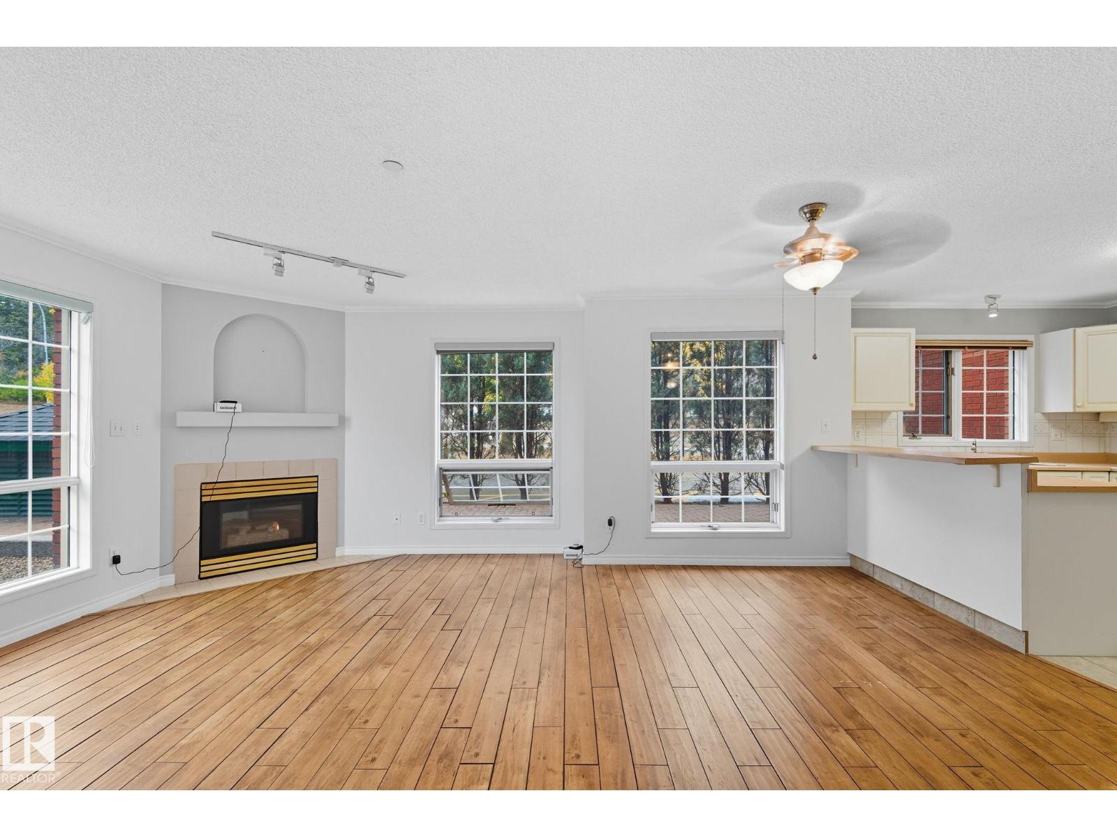 35 Sir Winston Churchill Av, St. Albert, Alberta T8N 0G3 - Photo 4 - E4467853