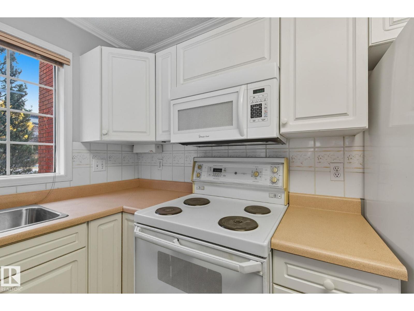 35 Sir Winston Churchill Av, St. Albert, Alberta T8N 0G3 - Photo 7 - E4467853