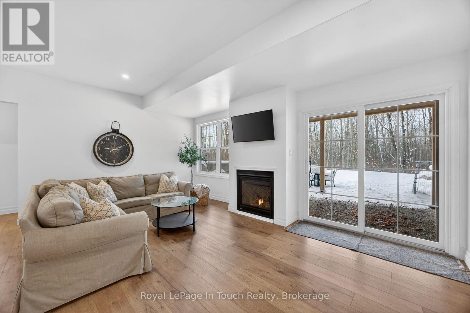 62 Tanners Road, Tay, Ontario  L0K 2C0 - Photo 28 - S12475311