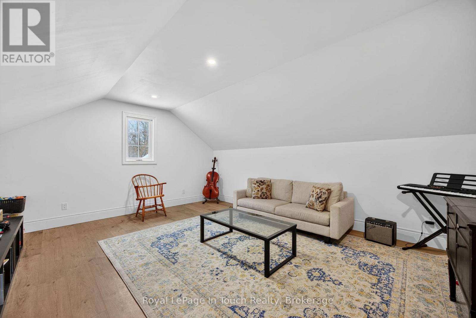 62 Tanners Road, Tay, Ontario  L0K 2C0 - Photo 23 - S12475311