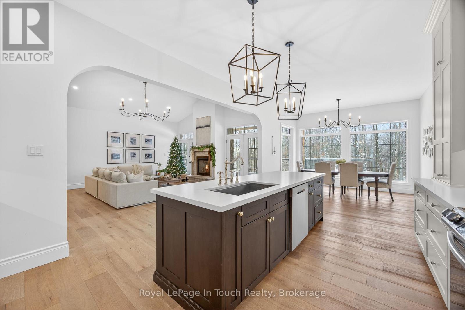 62 Tanners Road, Tay, Ontario  L0K 2C0 - Photo 10 - S12475311