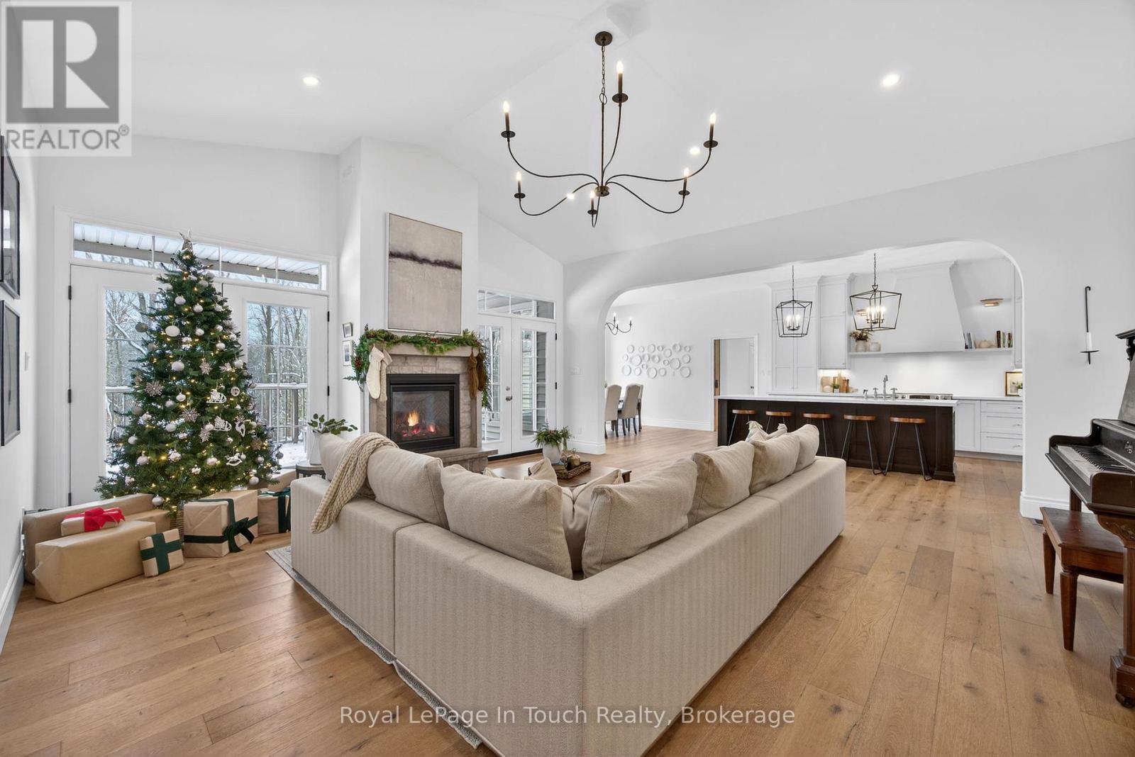 62 Tanners Road, Tay, Ontario  L0K 2C0 - Photo 16 - S12475311