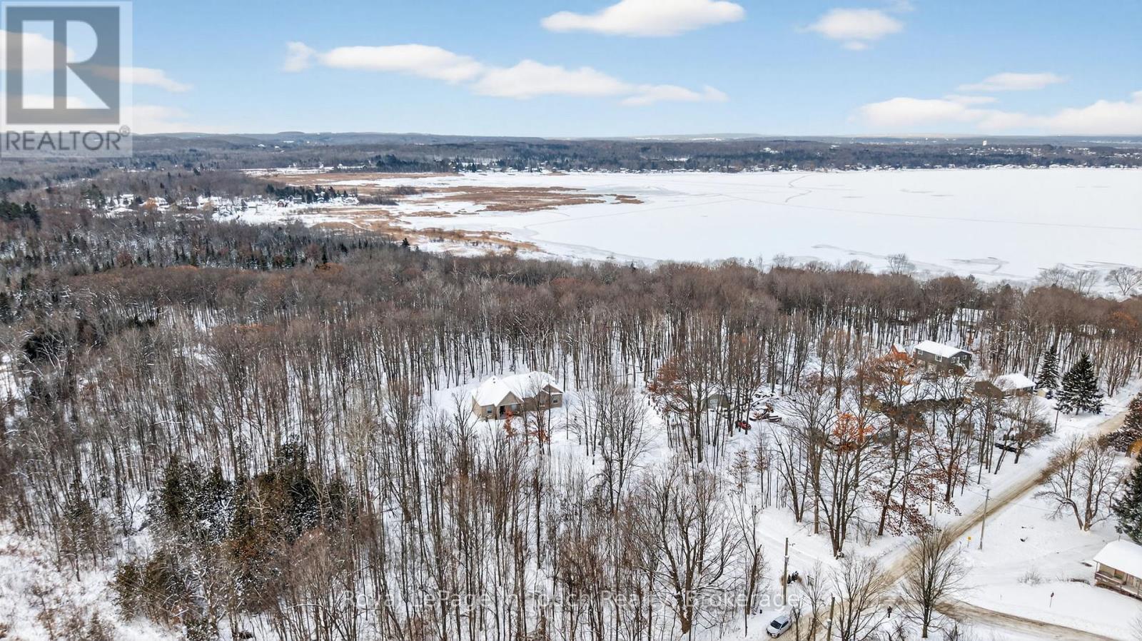 62 Tanners Road, Tay, Ontario  L0K 2C0 - Photo 41 - S12475311