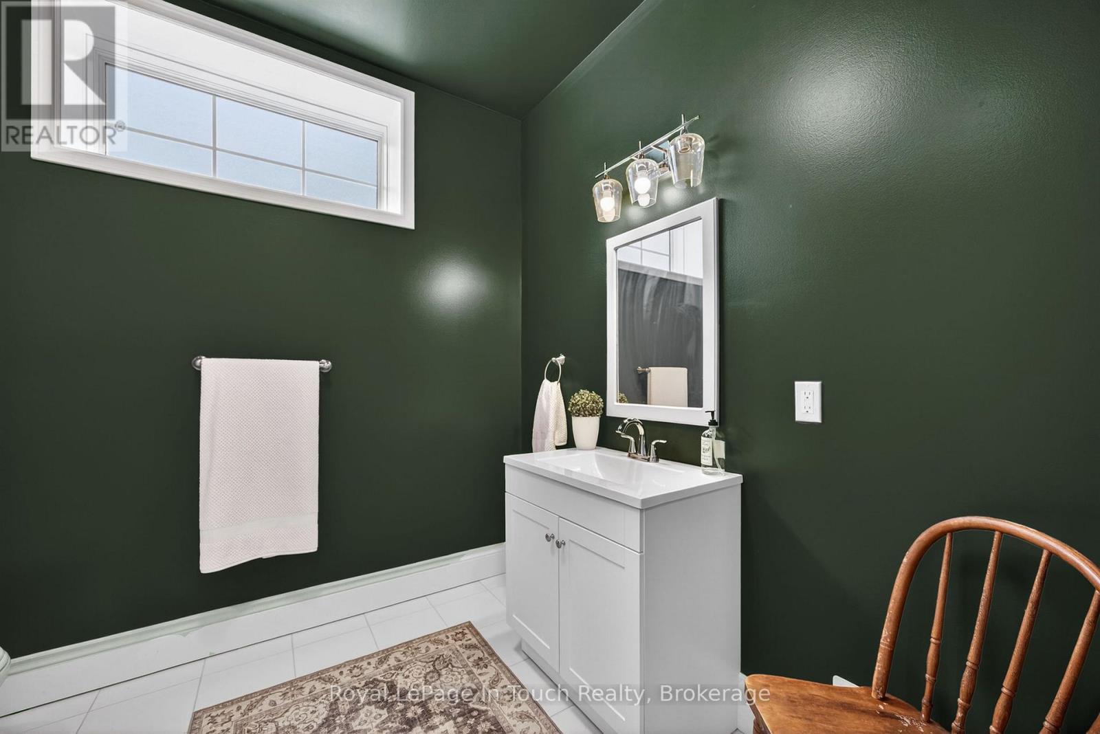 62 Tanners Road, Tay, Ontario  L0K 2C0 - Photo 32 - S12475311