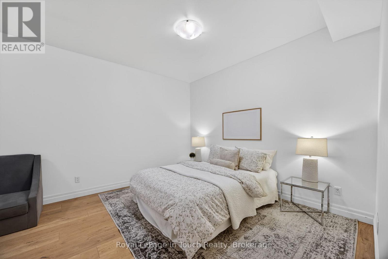 62 Tanners Road, Tay, Ontario  L0K 2C0 - Photo 31 - S12475311