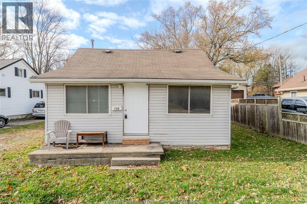 139 Rourke Line, Lakeshore, Ontario N0R 1A0 - Photo 1 - 25031509