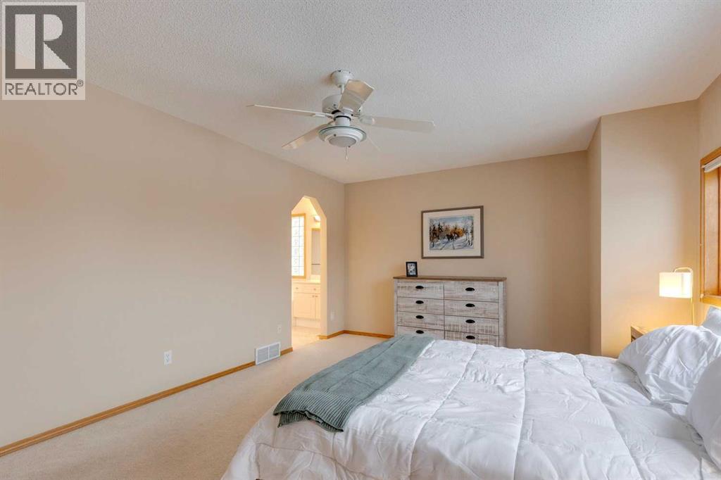 10916 Valley Springs Road Nw, Calgary, Alberta  T3B 5P7 - Photo 23 - A2274278