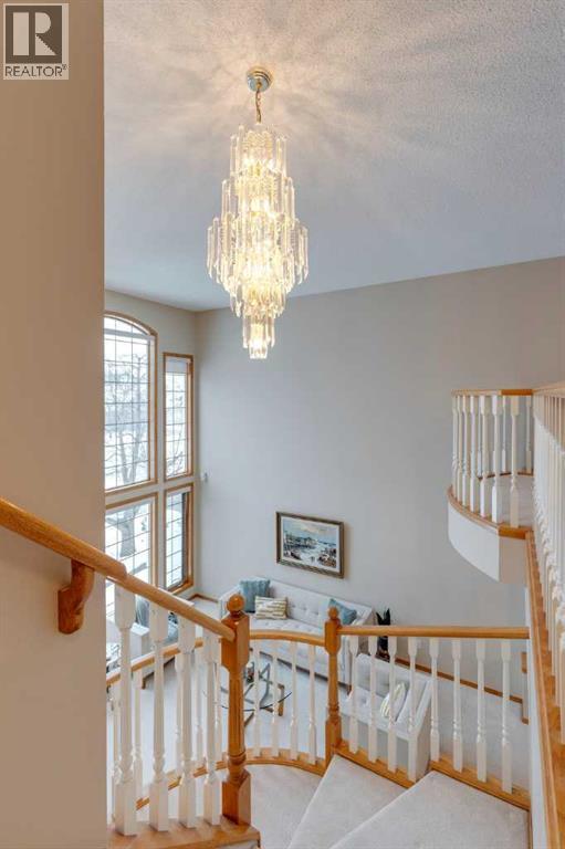 10916 Valley Springs Road Nw, Calgary, Alberta  T3B 5P7 - Photo 21 - A2274278