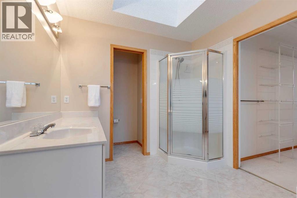 10916 Valley Springs Road Nw, Calgary, Alberta  T3B 5P7 - Photo 26 - A2274278