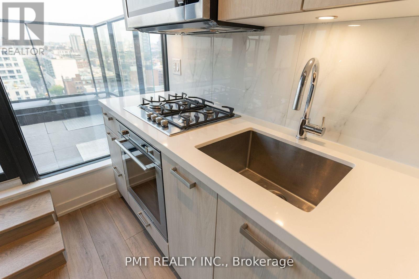 1602 - 458 Richmond Street W, Toronto, Ontario  M5V 1Y1 - Photo 5 - C12616154