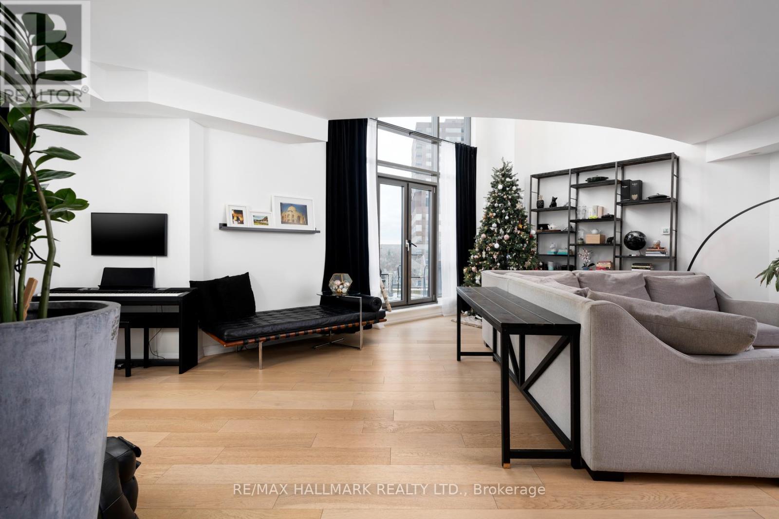 903 - 3 Mcalpine Street, Toronto, Ontario  M5R 3T5 - Photo 11 - C12616180