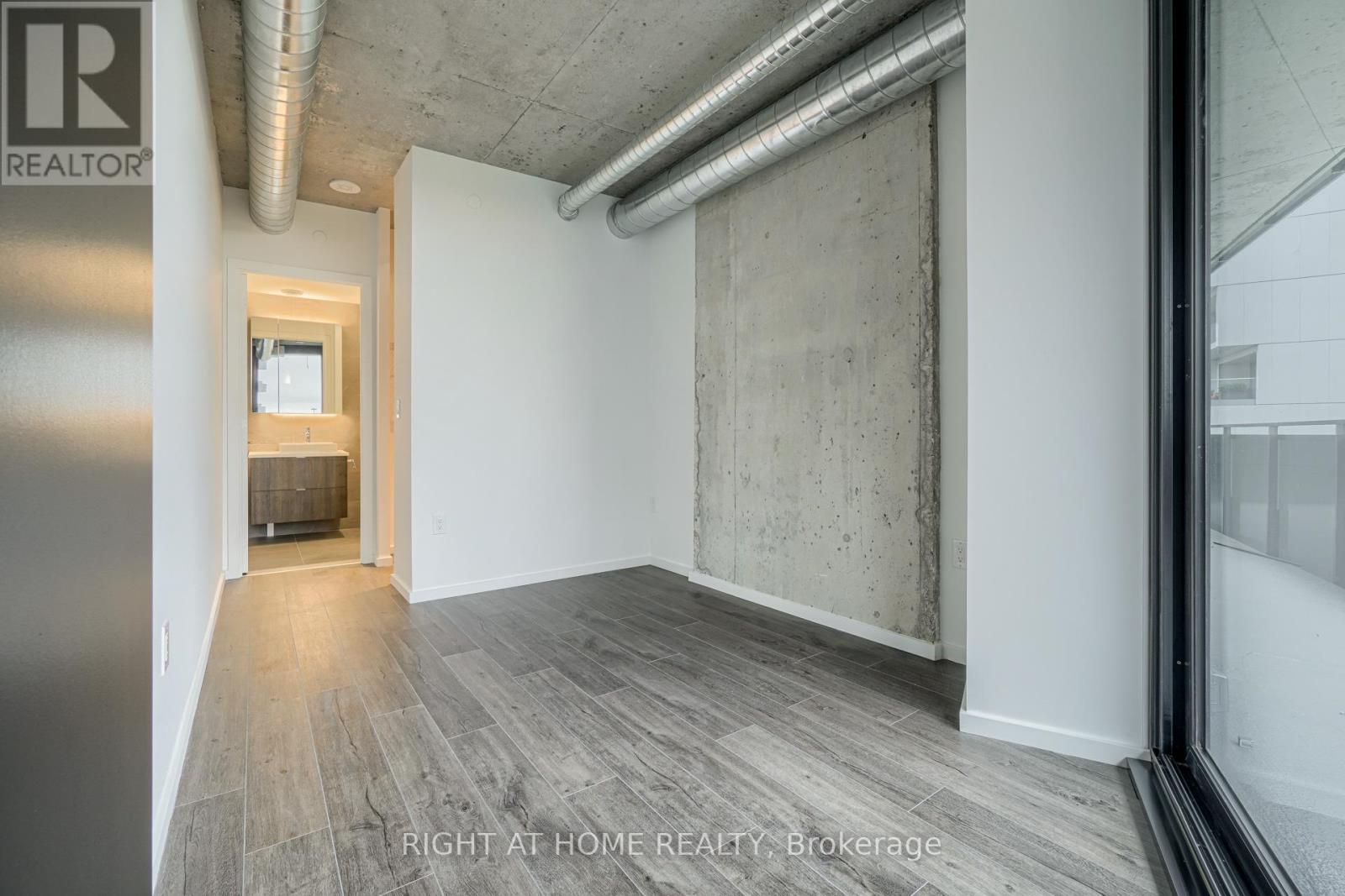516 - 21 Lawren Harris Square, Toronto, Ontario M5A 0T4 - Photo 10 - C12590166