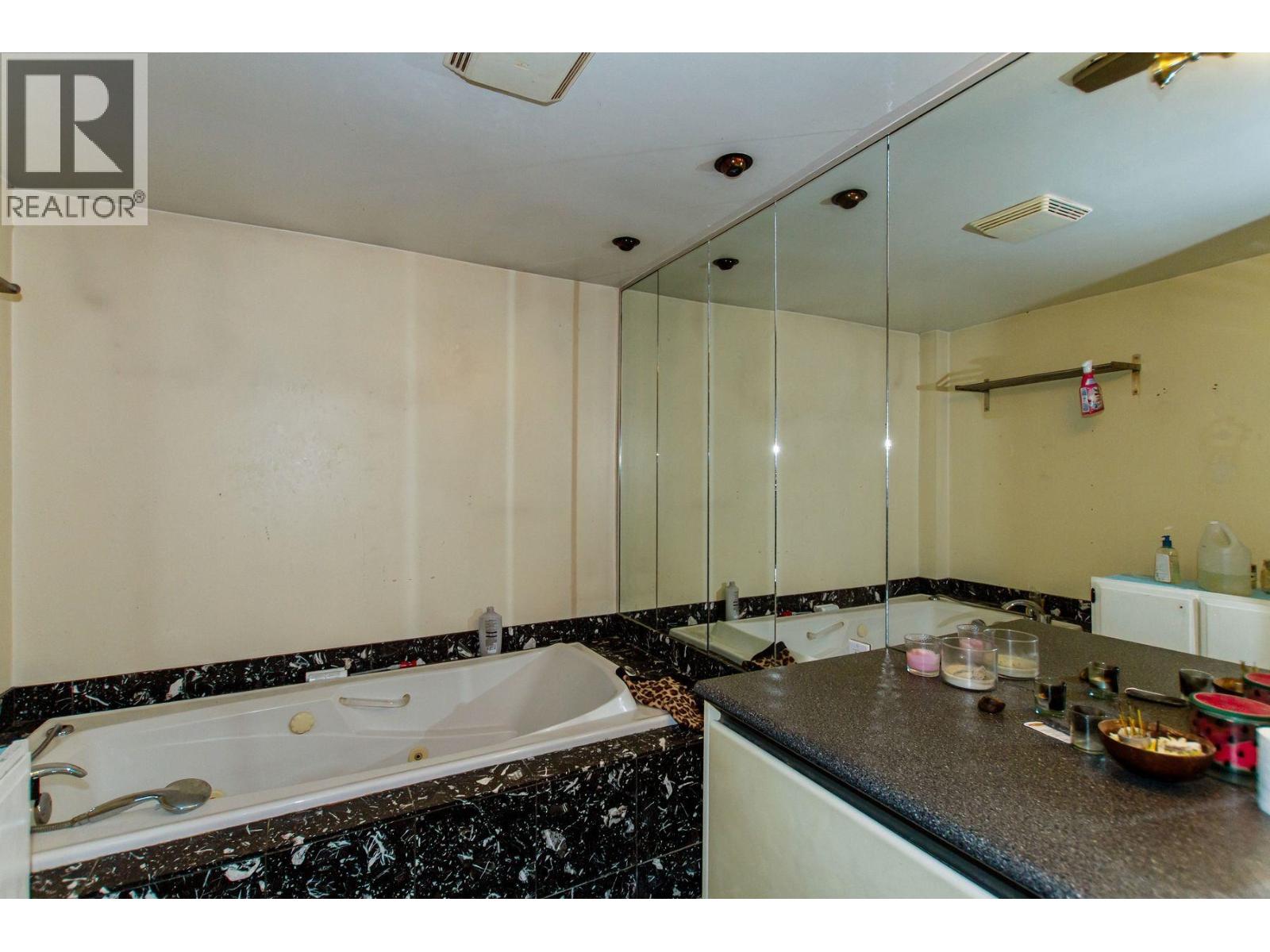 2770 Cambridge Street, Vancouver, British Columbia  V5K 1L7 - Photo 34 - R3073023