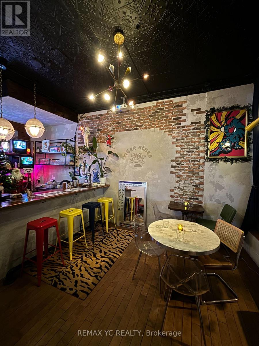 811 Queen Street W, Toronto, Ontario  M6J 1G1 - Photo 3 - C12599280