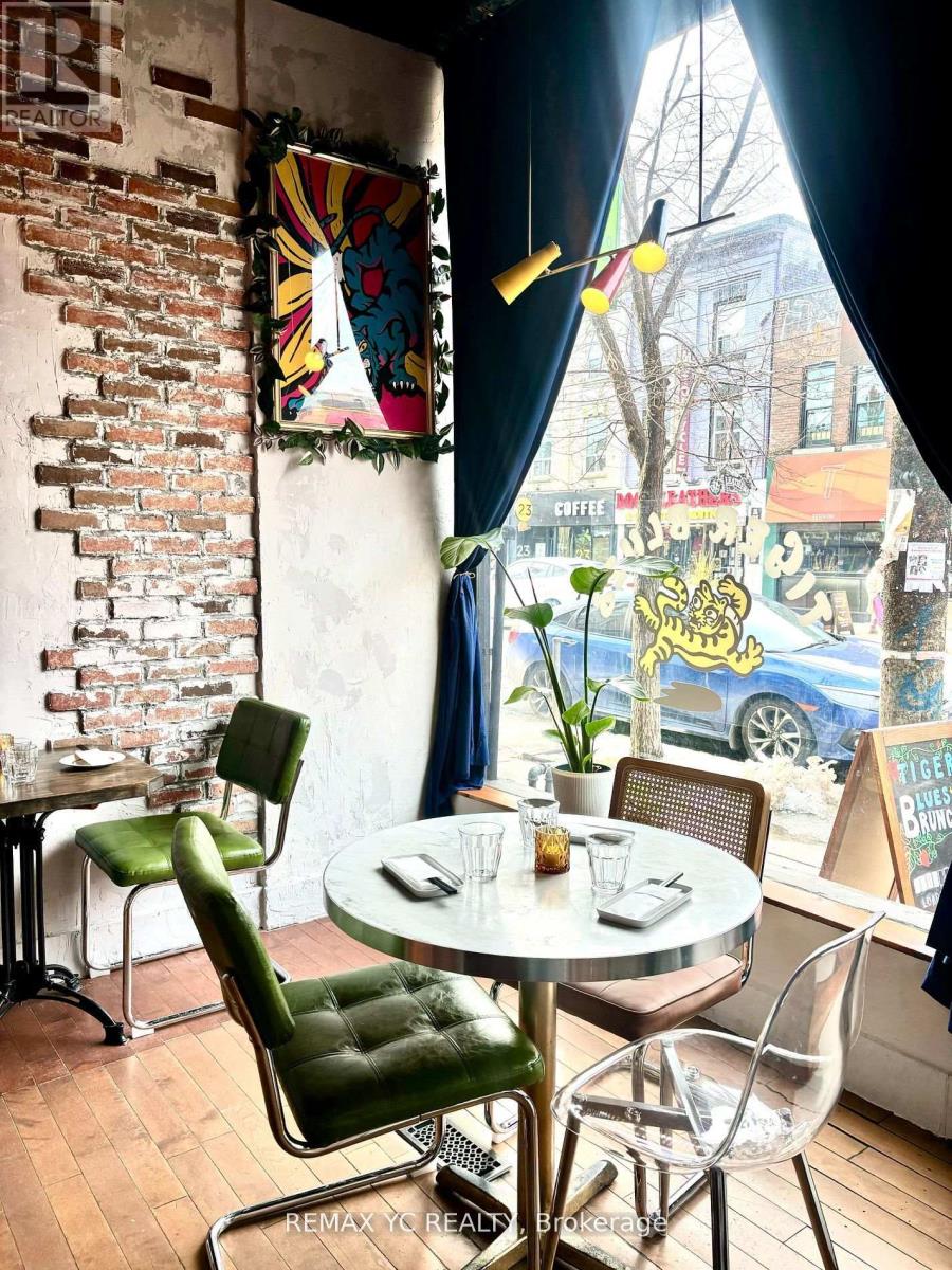 811 Queen Street W, Toronto, Ontario  M6J 1G1 - Photo 4 - C12599280