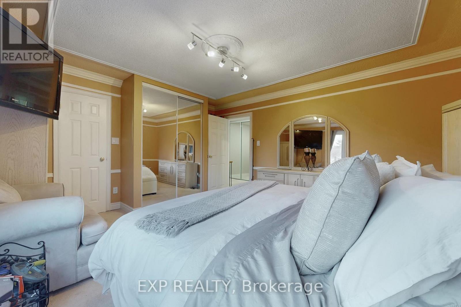 88 Valdor Drive, Toronto, Ontario  M1V 1R5 - Photo 23 - E12615986