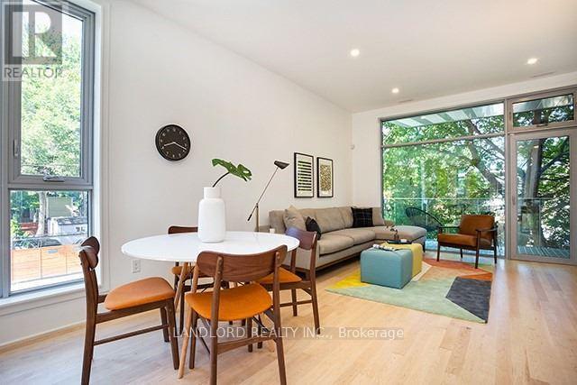 Th1 - 15 Cummings Street, Toronto, Ontario  M4M 1M7 - Photo 2 - E12616166