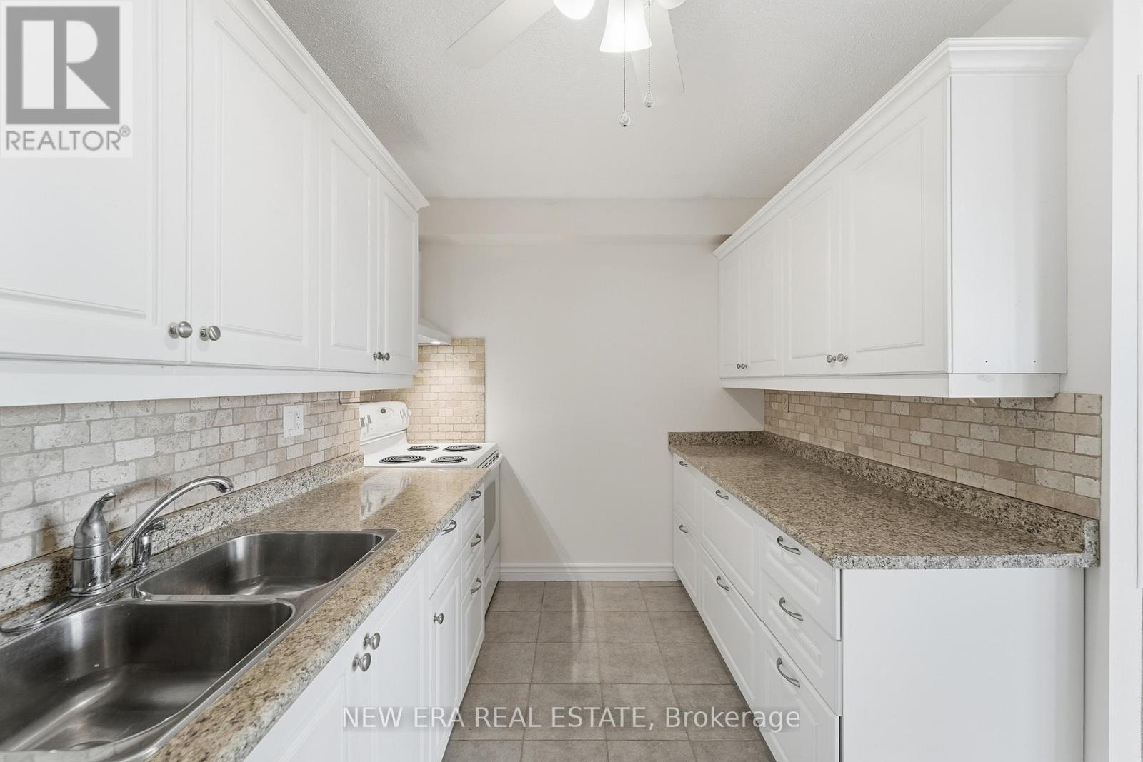 1601 - 15 Torrance Road, Toronto, Ontario  M1J 3K2 - Photo 10 - E12616214