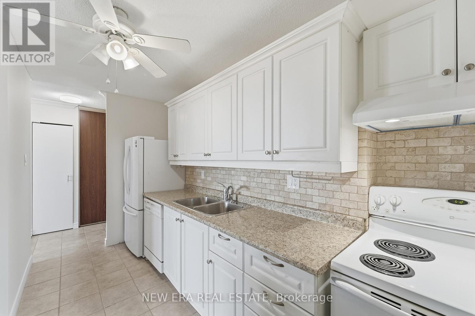 1601 - 15 Torrance Road, Toronto, Ontario  M1J 3K2 - Photo 8 - E12616214