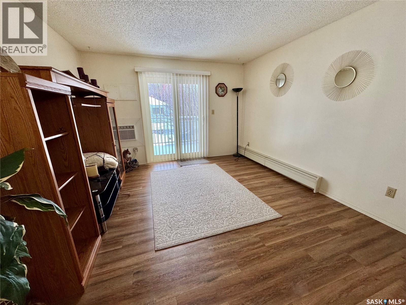 203 66 19th Street W, Prince Albert, Saskatchewan  S6V 7T6 - Photo 6 - SK025467