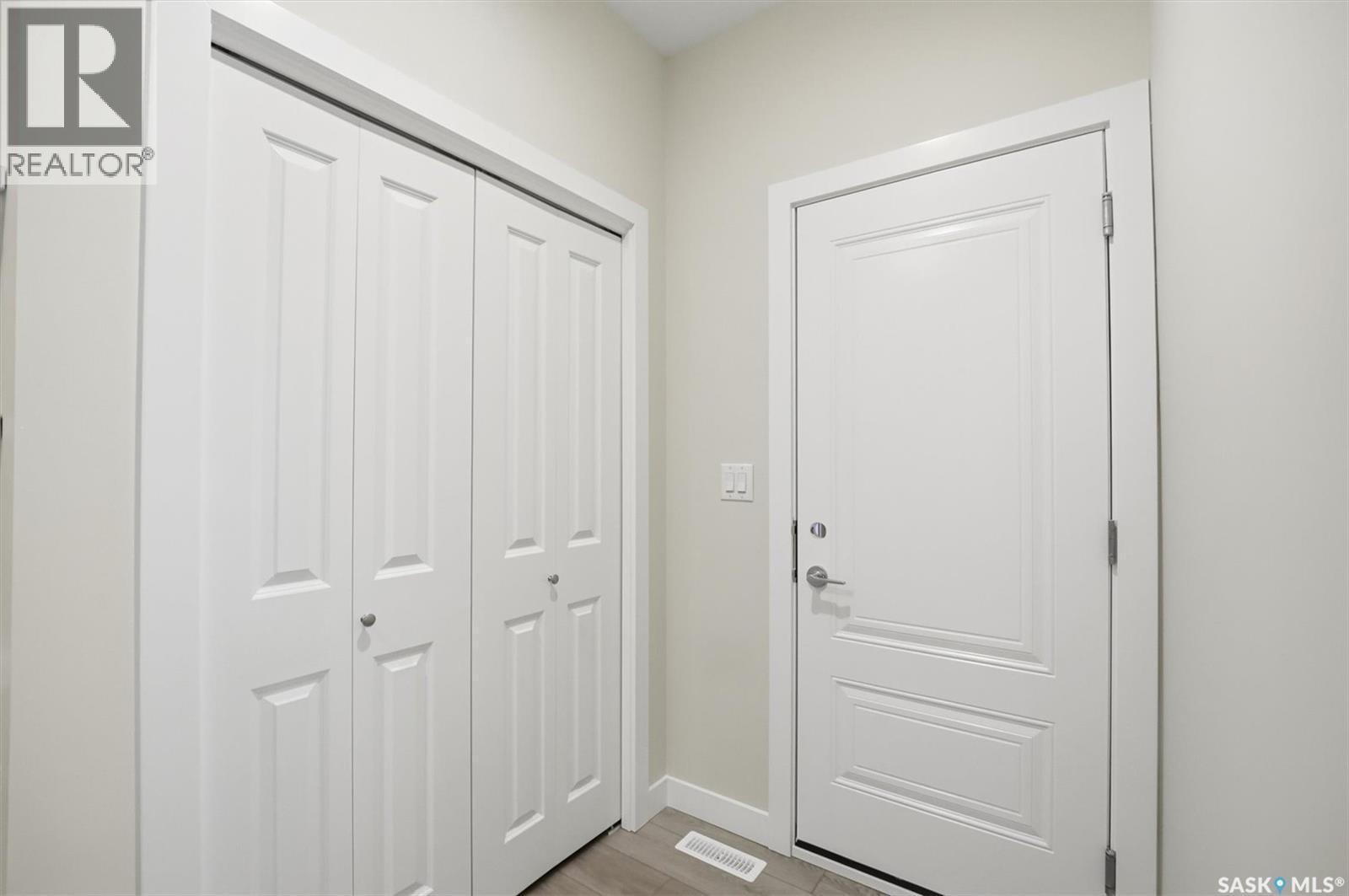 414 Cockcroft Place, Saskatoon, Saskatchewan  S7V 1Y9 - Photo 31 - SK025466