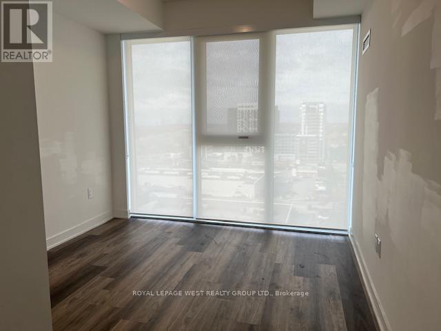 1101 - 95 Oneida Crescent, Richmond Hill, Ontario  L4B 0H5 - Photo 4 - N12616162