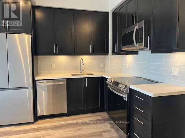 1101 - 95 Oneida Crescent, Richmond Hill, Ontario  L4B 0H5 - Photo 9 - N12616162