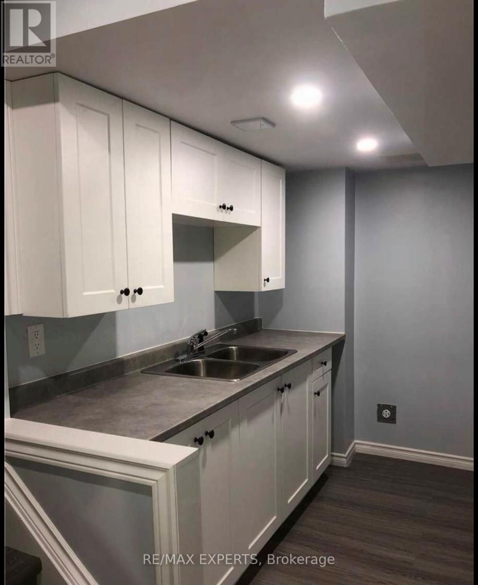 87 Spruce Pine Crescent, Vaughan, Ontario  L6A 0X7 - Photo 13 - N12616212