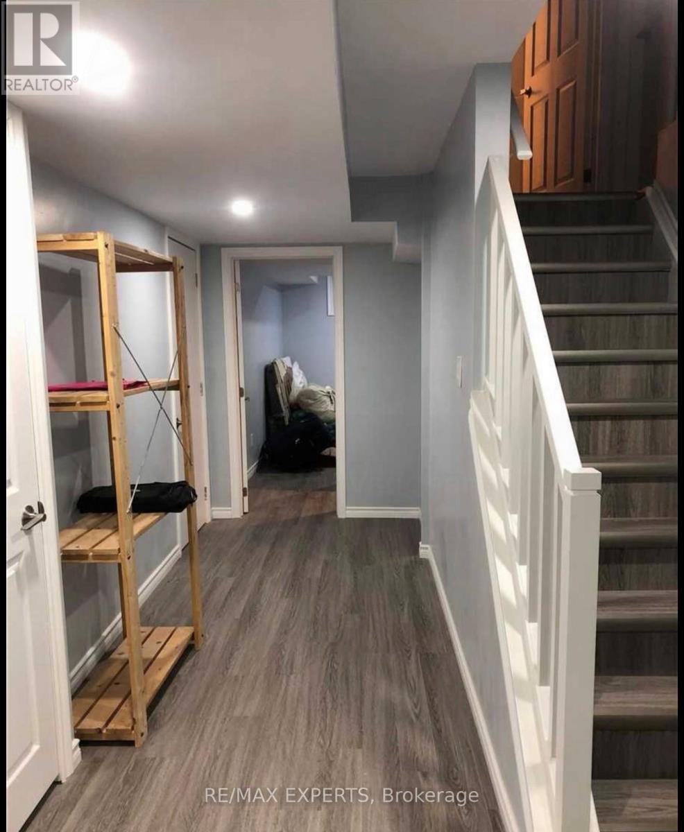 87 Spruce Pine Crescent, Vaughan, Ontario  L6A 0X7 - Photo 6 - N12616212