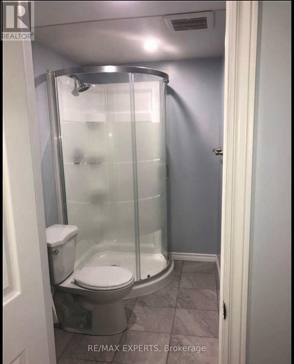 87 Spruce Pine Crescent, Vaughan, Ontario  L6A 0X7 - Photo 9 - N12616212