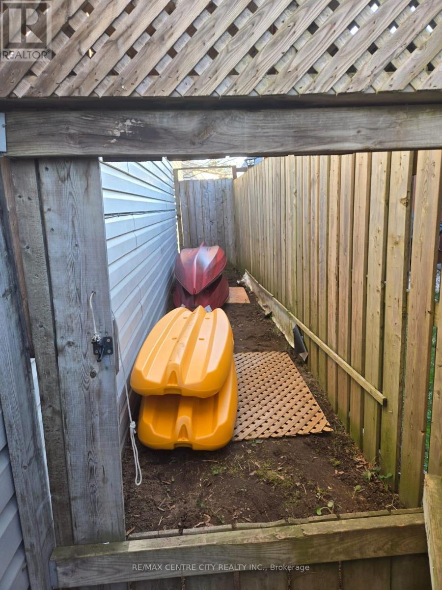 55 Melanie Drive E, Aylmer, Ontario  N5H 3G6 - Photo 34 - X12473700