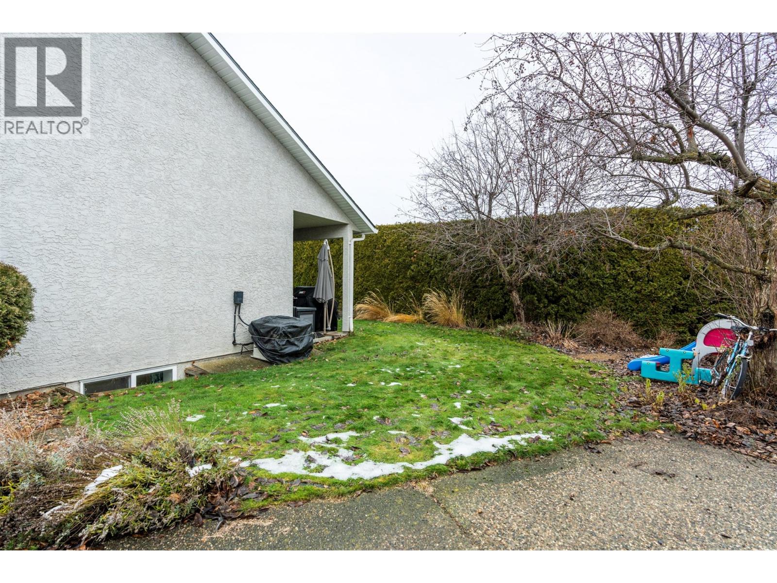 705 Cavalier Court, Vernon, British Columbia  V1T 9M6 - Photo 11 - 10370787