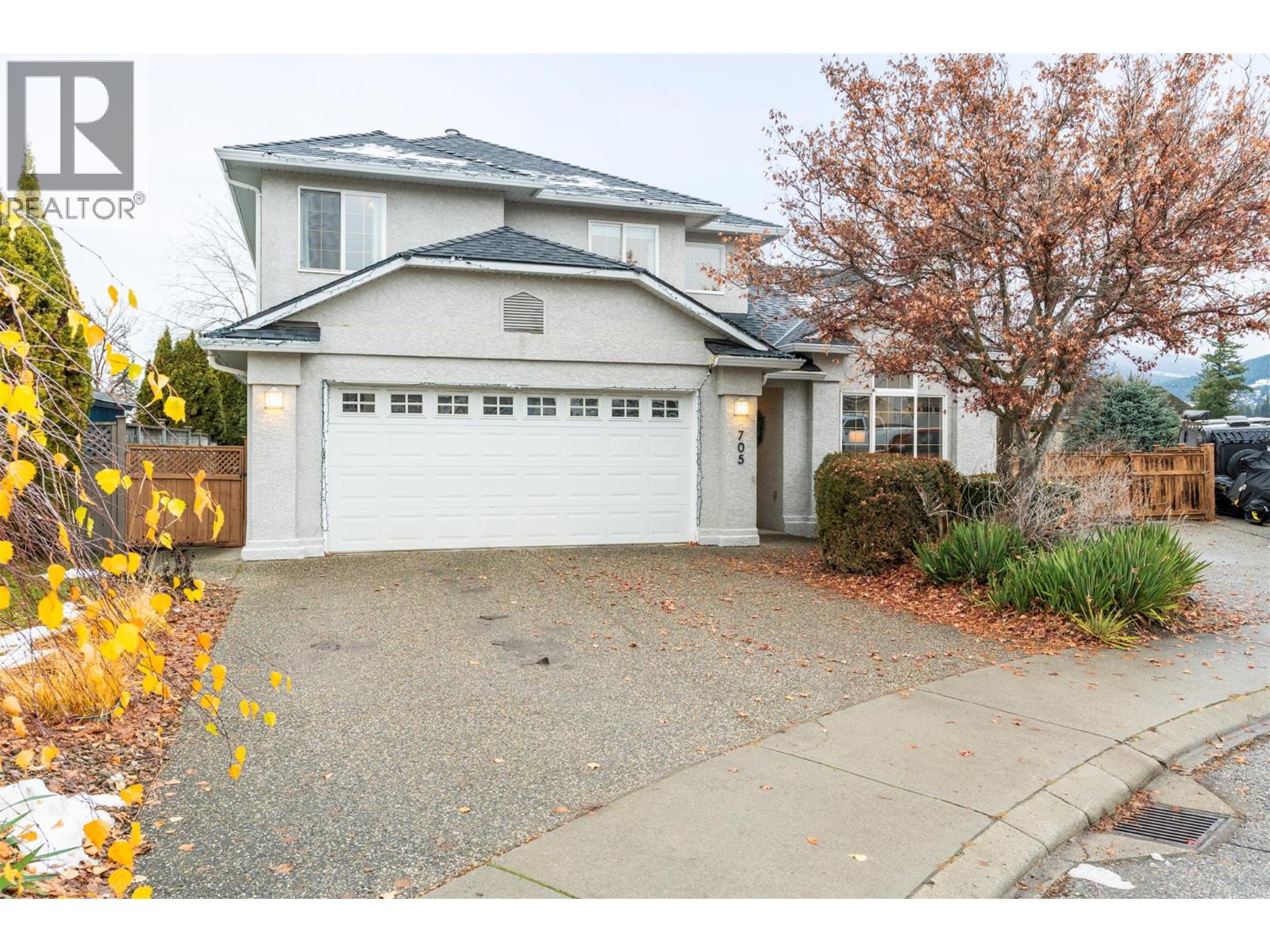 705 Cavalier Court, Vernon, British Columbia  V1T 9M6 - Photo 3 - 10370787