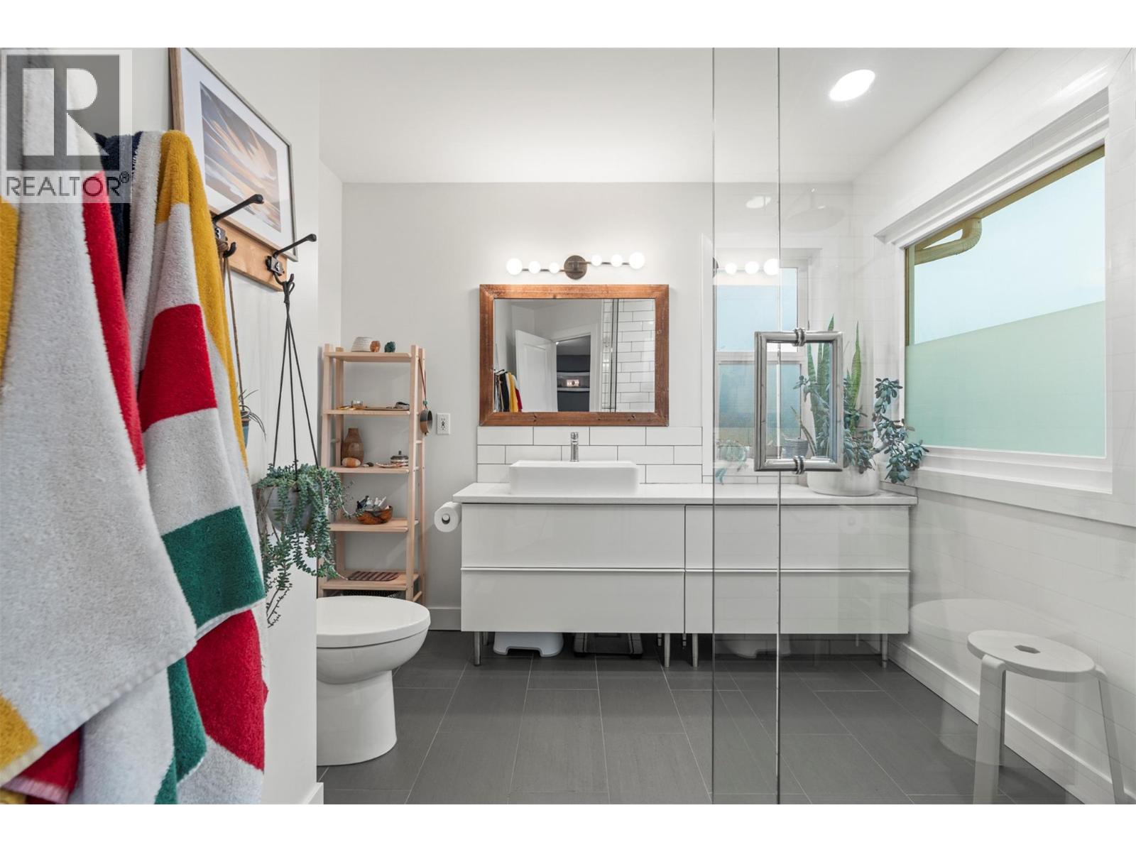 705 Cavalier Court, Vernon, British Columbia  V1T 9M6 - Photo 42 - 10370787