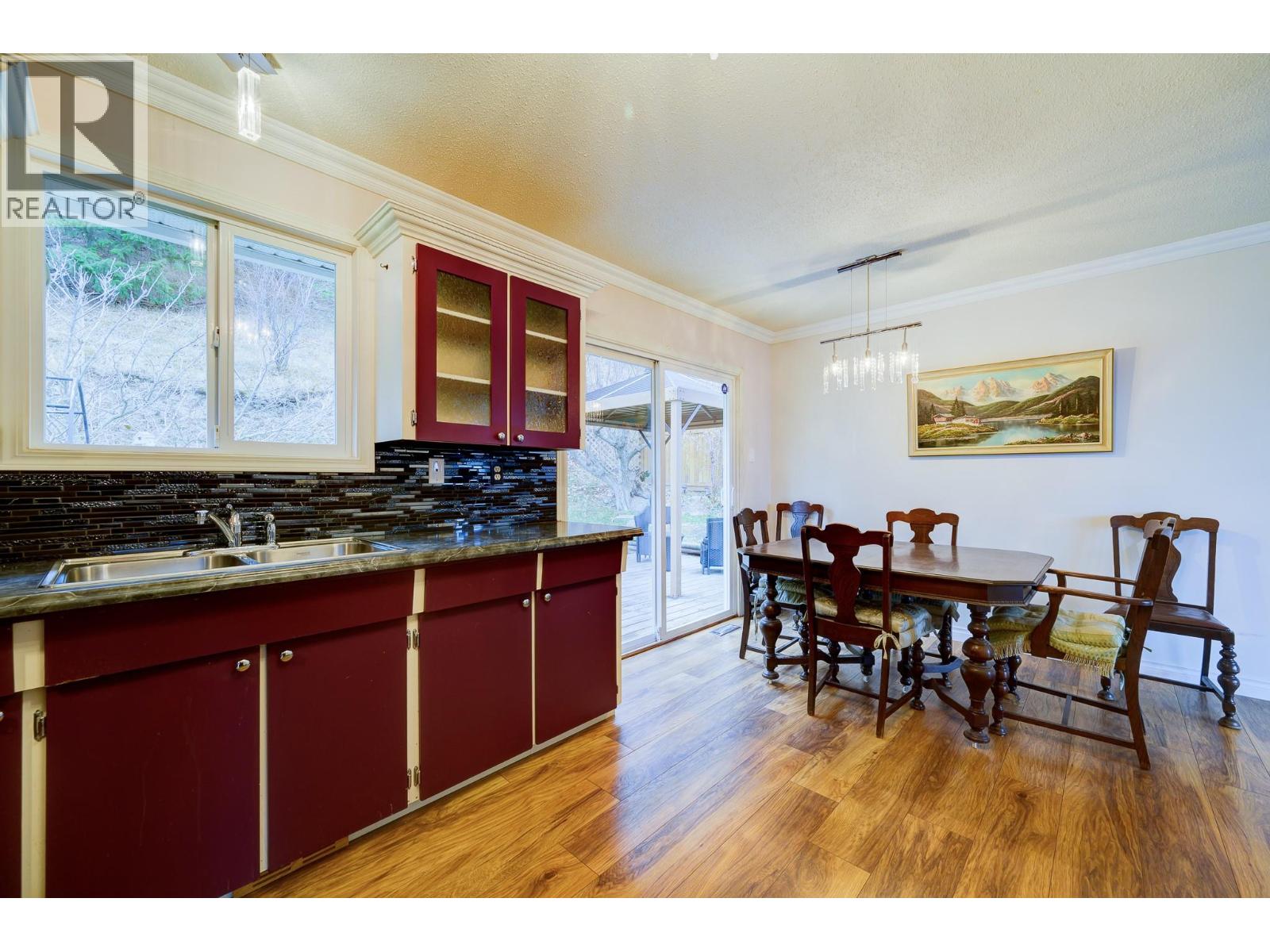 1047 Lamar Place, Kamloops, British Columbia  V2C 5V2 - Photo 8 - 10370639