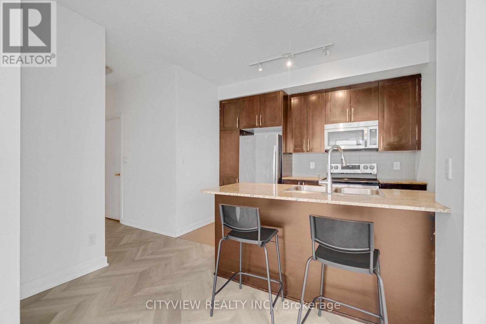 3609 - 4070 Confederation Parkway, Mississauga, Ontario  L5B 0E9 - Photo 13 - W12616168