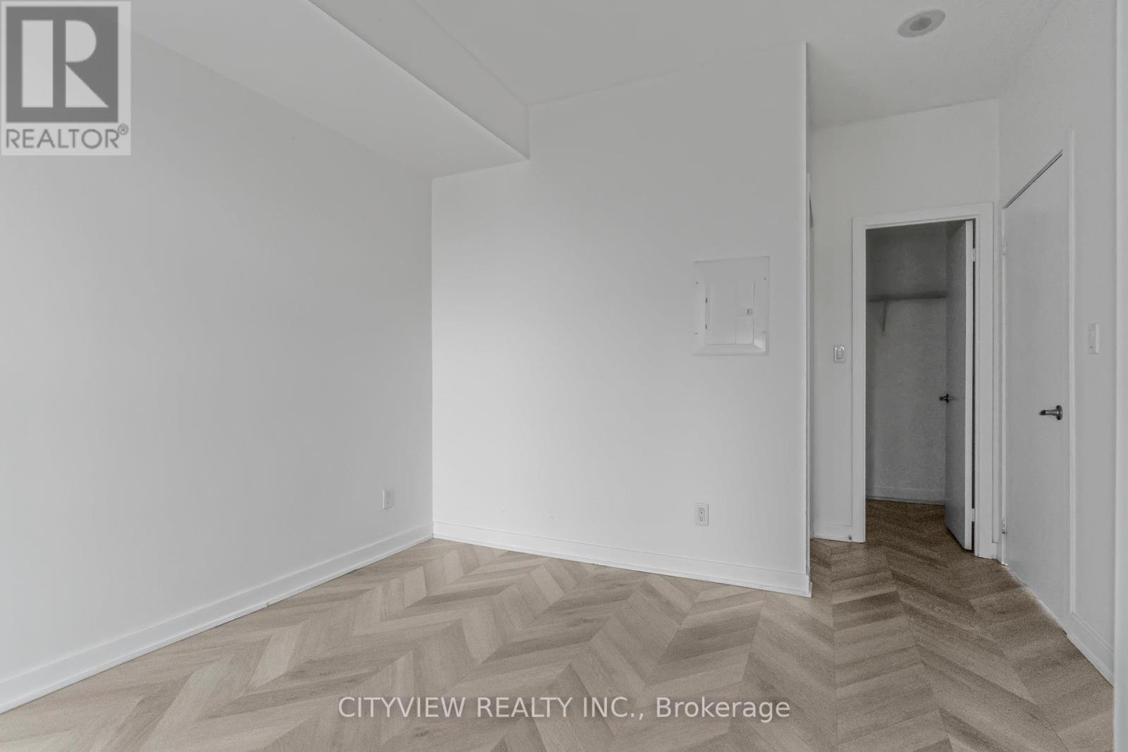 3609 - 4070 Confederation Parkway, Mississauga, Ontario  L5B 0E9 - Photo 22 - W12616168