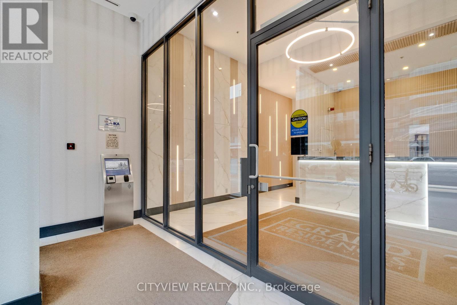 3609 - 4070 Confederation Parkway, Mississauga, Ontario  L5B 0E9 - Photo 6 - W12616168