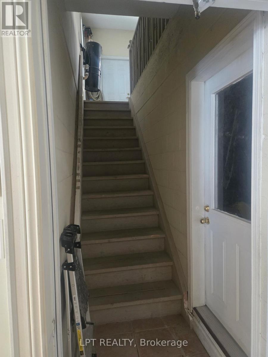 Lower Level - 14195 Mount Hope Road E, Caledon, Ontario  L7E 3K3 - Photo 4 - W12616178