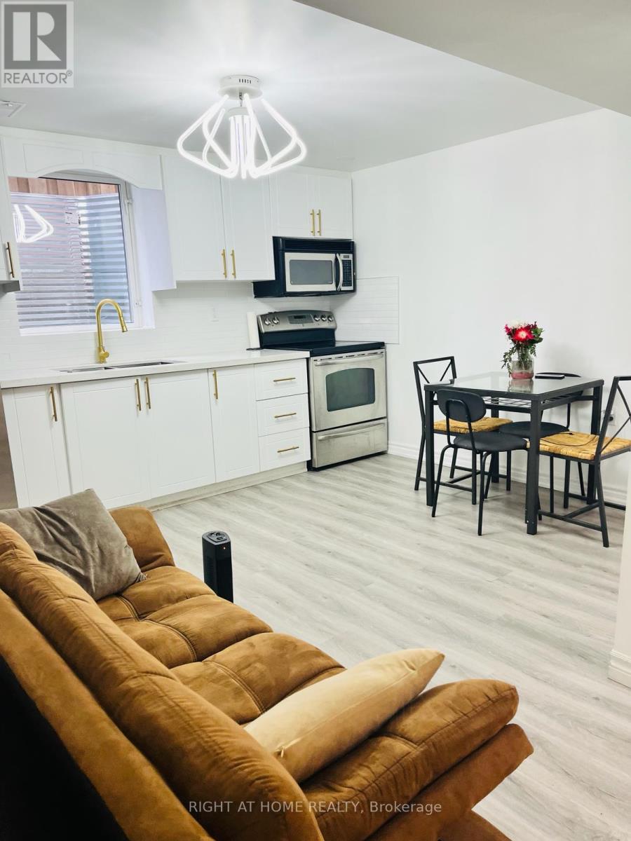 BASEMENT - 5044 GUILDWOOD WAY, Mississauga, Ontario