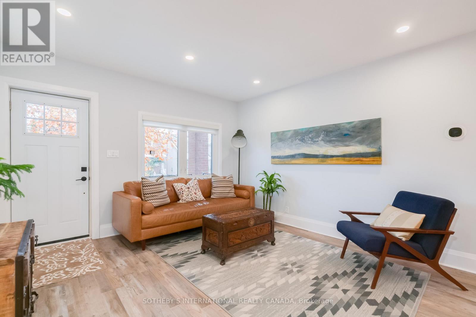 157 Blackthorn Avenue, Toronto, Ontario M6N 3H7 - Photo 10 - W12616202