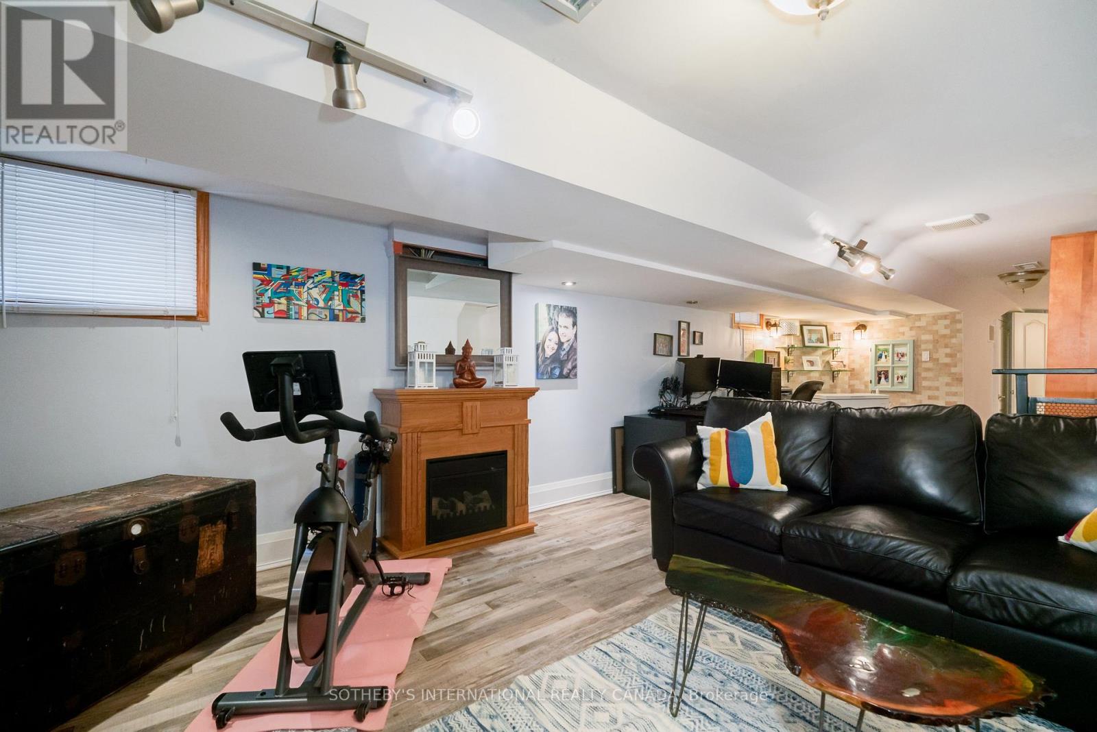 157 Blackthorn Avenue, Toronto, Ontario M6N 3H7 - Photo 36 - W12616202