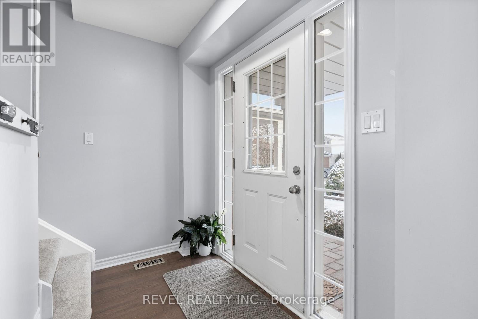 18 Wilkins Crescent, Clarington, Ontario L1E 3B8 - Photo 7 - E12616346